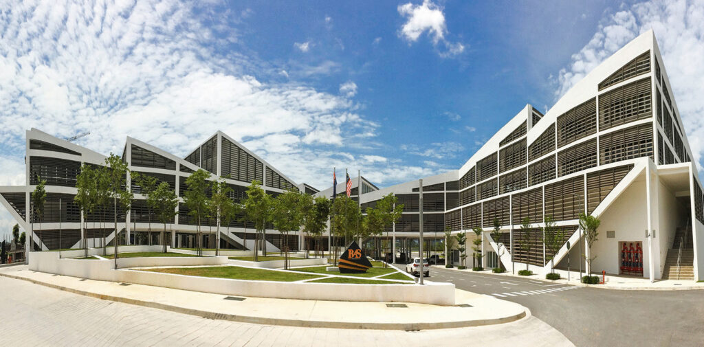 莱佛士美国学校